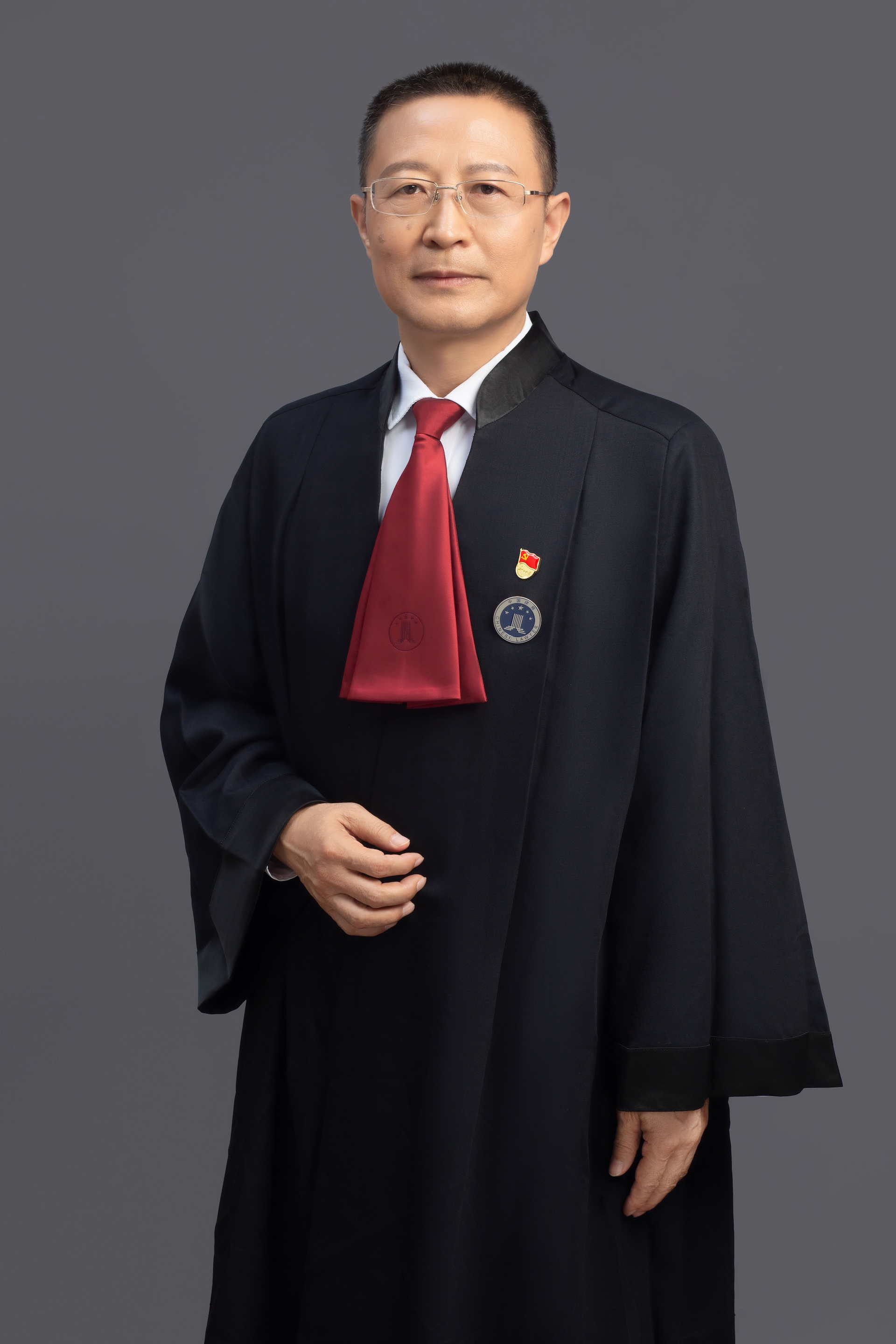 杨献东